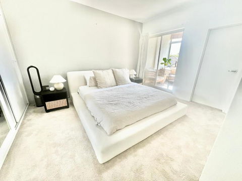 Modern 3BR Beachside Oasis - Stayed 1