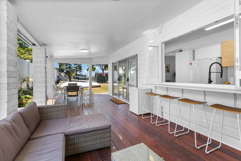 Modern Character Filled Cottage - Stayed 1
