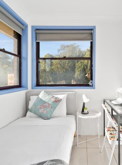 Modern Single Room - Nearby Stations & Eateries - Shared Bathroom - Stayed 3