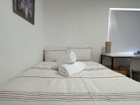 Montrose Double Bed Room Close To City - Stayed 3