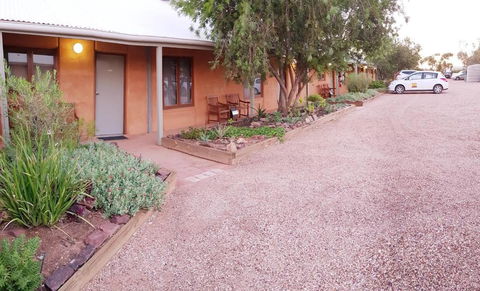 Mud Hut Motel - Stayed 3