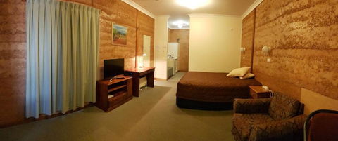 Mud Hut Motel - Stayed 0