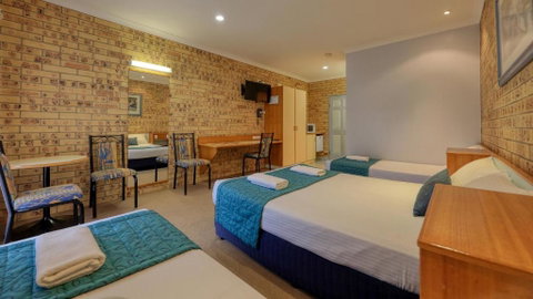 Mulga Country Motor Inn - Stayed 3