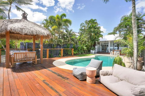 Mylara Beachfront Holiday Home - Stayed 3