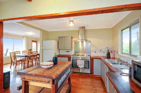 Nagual Retreat In Leura With Views - Stays Accommodation 3