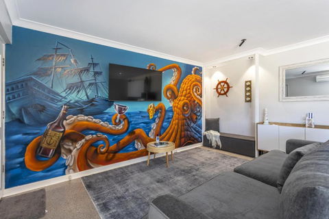 Nautical Nook - EXECUTIVE ESCAPES - Stayed 1