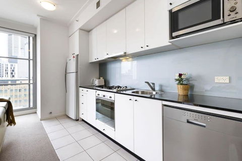 NEW! A Comfy & Stylish Apt Next To Darling Harbour - Stayed 3