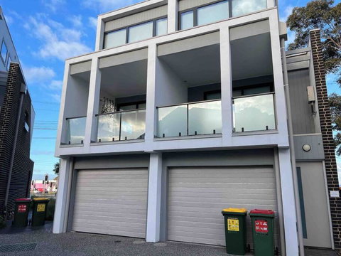New And Sophisticated Home - Stayed 2