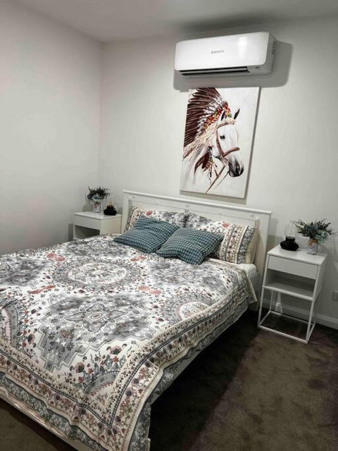 New And Sophisticated Home - Stayed 1