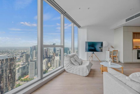 NEW Top Floor L70 CBD Luxury Apt - Stayed 3