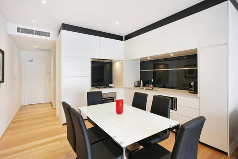 New York On Riley - Split-Level Executive 2BR Darlinghurst Apartment With A New York Feel - Stays Accommodation 2