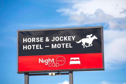 Nightcap At Horse & Jockey Hotel Warwick - Stayed 2
