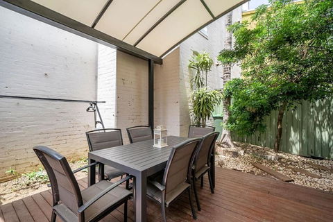 Newtown Nest - Chic Terrace Living Off King Street - Stayed 2