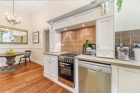 Newty Willows - Art Deco Double Bay Designer Apt - Stayed 3