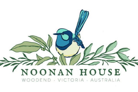 Noonan House, 5 Bedrooms. Hop & Skip To Town - Stayed 1