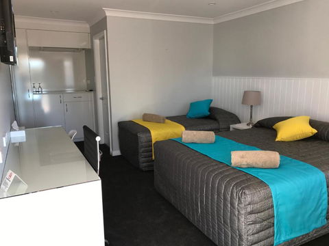 Oasis Motel - Stays Accommodation 0