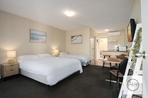 Oceanfront Oasis - Stays Accommodation 0