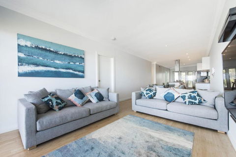Oceans View - Luxury Apartment With Ocean Views - Stayed 3
