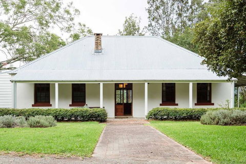 Old Duninald - Heritage House - Stays Accommodation 0