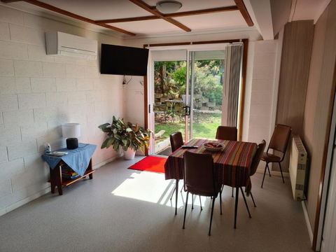 Orchard 2 Bedroom Apartment In Devonport - Stayed 1
