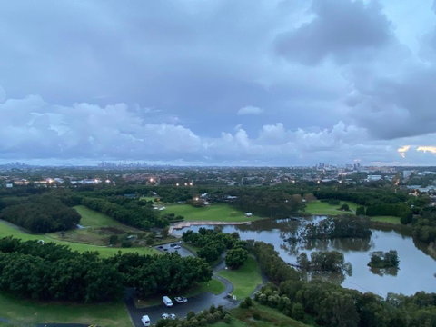 Parkside & City View In Sydney Olympic Park - Stayed 3