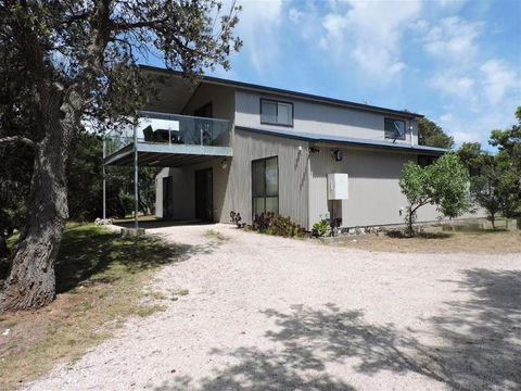Paradise On The Boulevard - 90 Mile Beach Holiday Home - Stayed 2