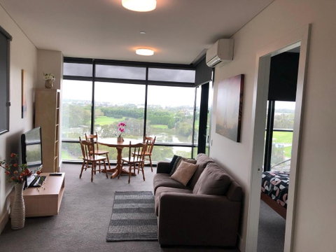 Parkview Modern Apartment W Parking @ Olympic Park - Stayed 1