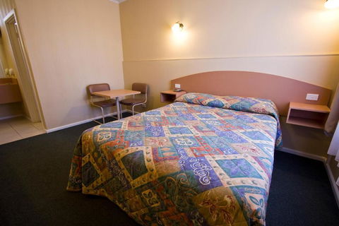Parkville Motel - Stayed 2