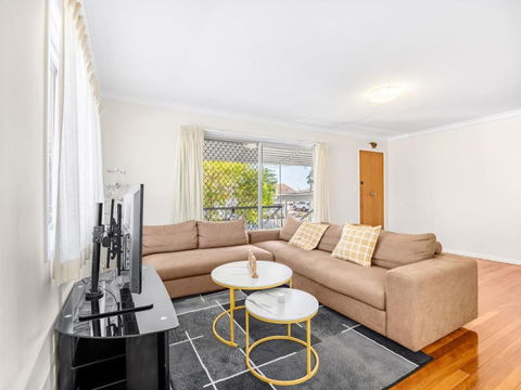 Peaceful 3BR Comfy Unit Sunnybank Near Everything - Stayed 1