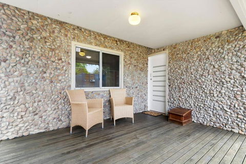 Pebble Cottage - Stayed 1