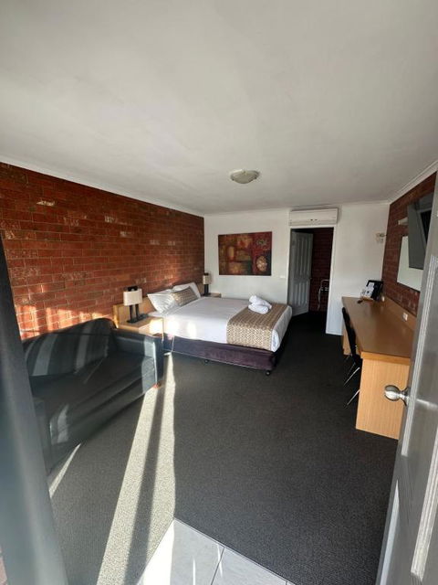 Pevensey Motor Lodge - Stayed 2