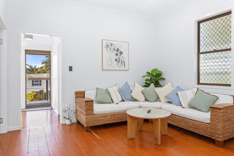 Perfect Cooee Bay Beach Getaway! - Stayed 0