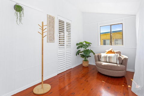 Perfect Cooee Bay Beach Getaway! - Stayed 1