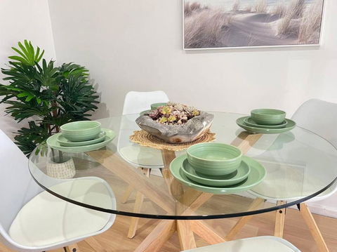 Pet Friendly Home In Albury - Stayed 2