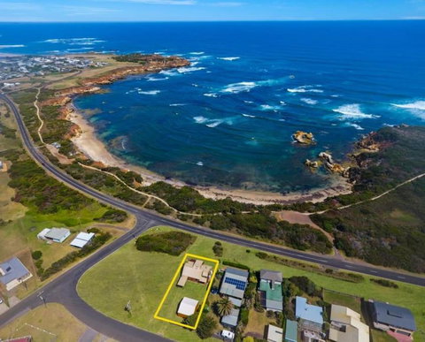 Peterborough Beach House - Stayed 2