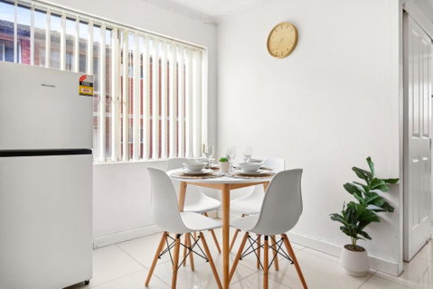 Polished 2-Bed Unit In The Heart Of Parramatta - Stayed 1