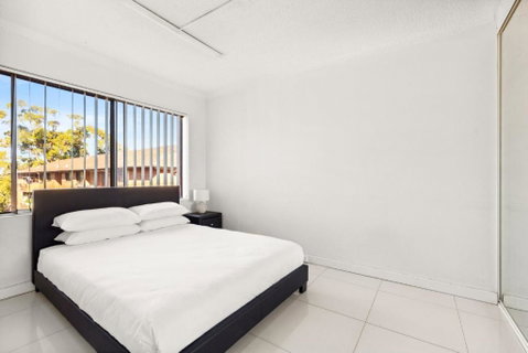 Polished 2-Bed Unit In The Heart Of Parramatta - Stayed 3