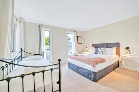 Port View Escape - Stays Accommodation 3