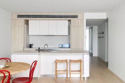 Portside On Honeysuckle - Stayed 2