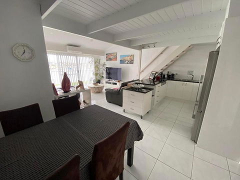 Port Lincoln Marina Waterfront Apartment - Stayed 2