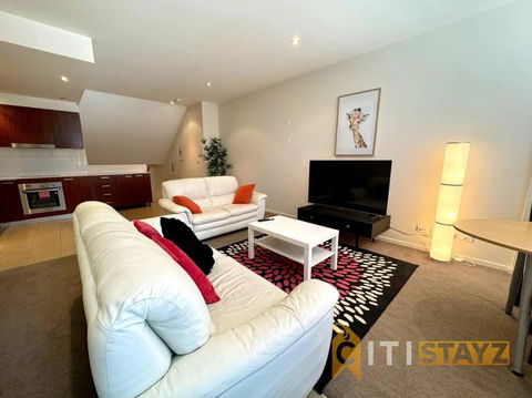 Pretty Penthouse - Close To ANU - Stayed 0