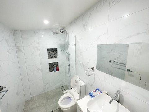 Private, Local Living Studio In Mascot, Airport - Stayed 1