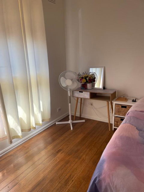 Private Room Near Melbourne Airport - Stays Accommodation 0