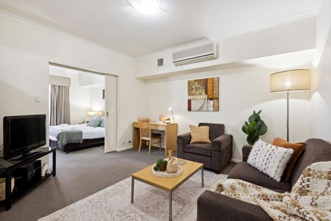 Prized Perth Retreat 1BDR - Stayed 1