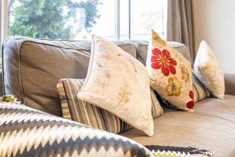 Quaint Auchenflower 1B1B Apt W Parking Close To UQ - Stayed 1