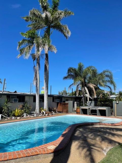 Queens Beach Hotel - Stayed 2