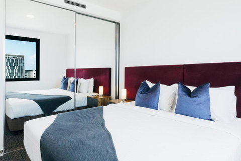 Quest Mascot - Stayed 1