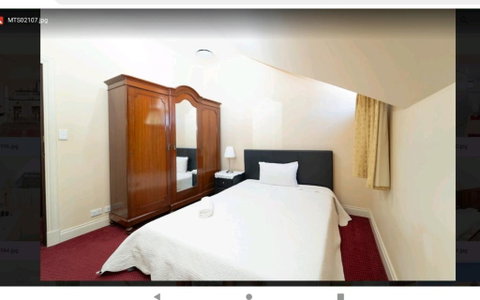 Quiet And Peaceful Perth City Living With Free Parking - Stayed 2