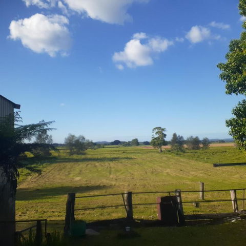 QUIET PROPERTY BY THE RIVER - Stays Accommodation 1
