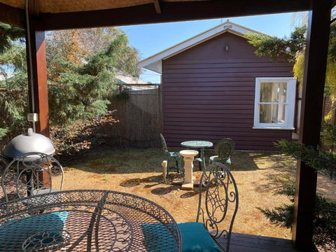R&R Blue Diamond Luxury Studio Maryborough, Vic - Stays Accommodation 0